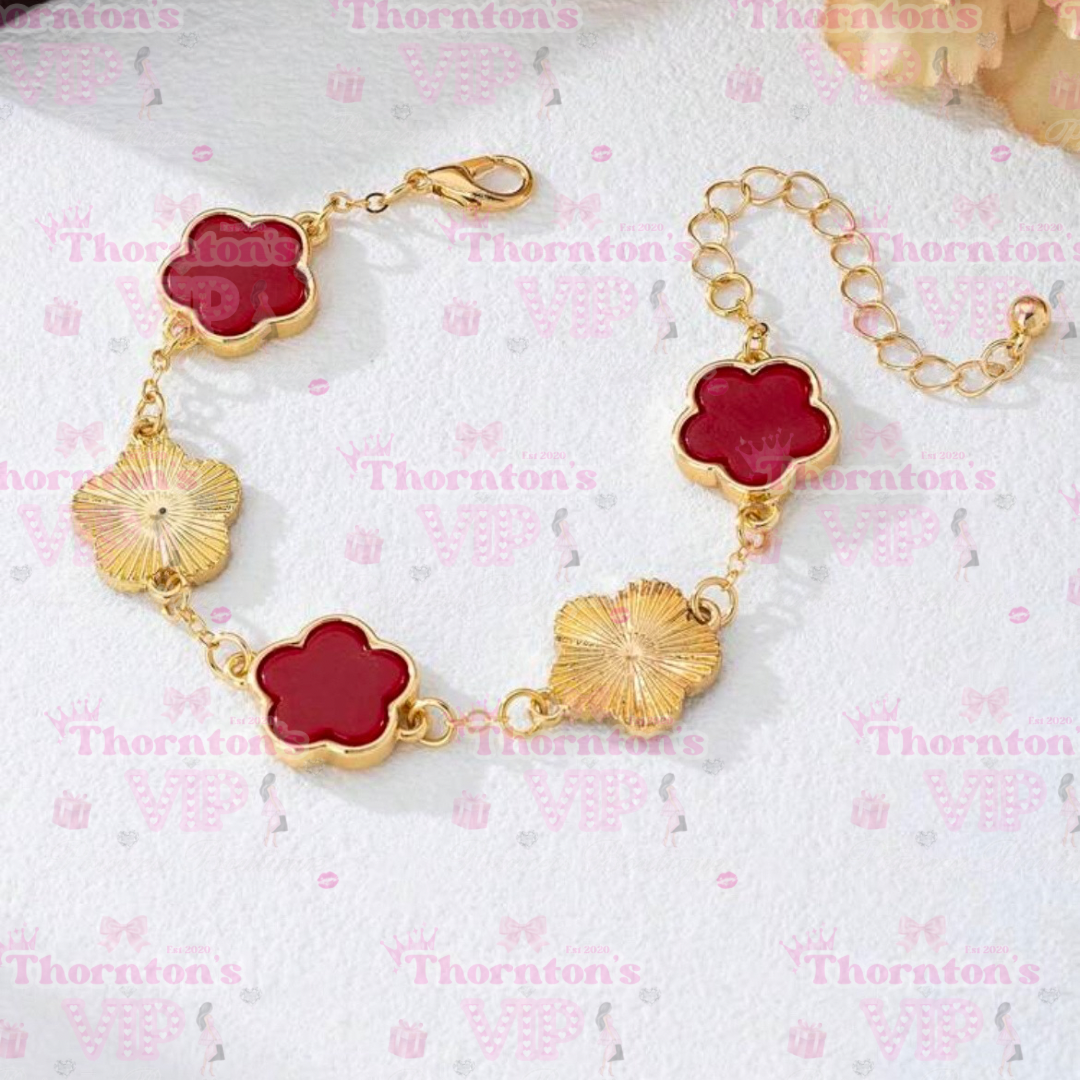 Elegant Lucky Clover Charm Bracelet – Adjustable in White, Burgundy & Black