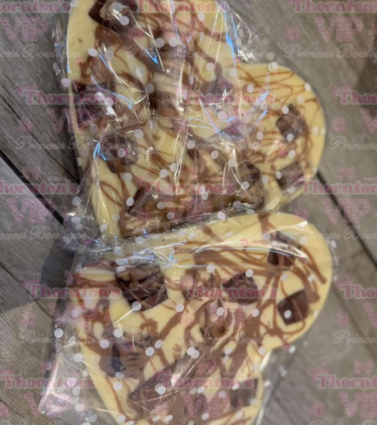 Kinder Bueno Topped Giant Heart Slab