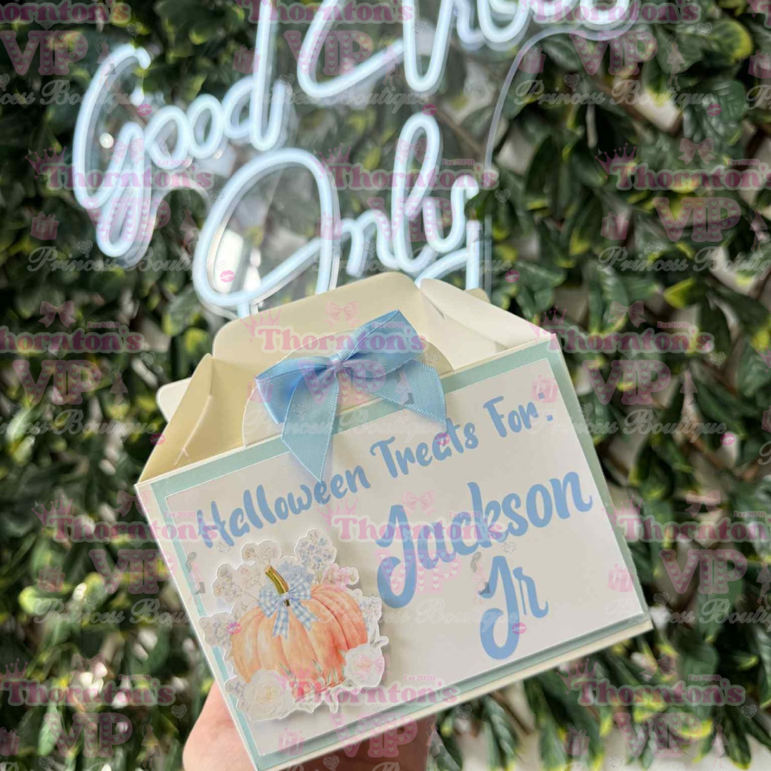 Personalised Halloween Treat Boxes with Bow – Flat Packed Party Favour Boxes in Multiple Designs