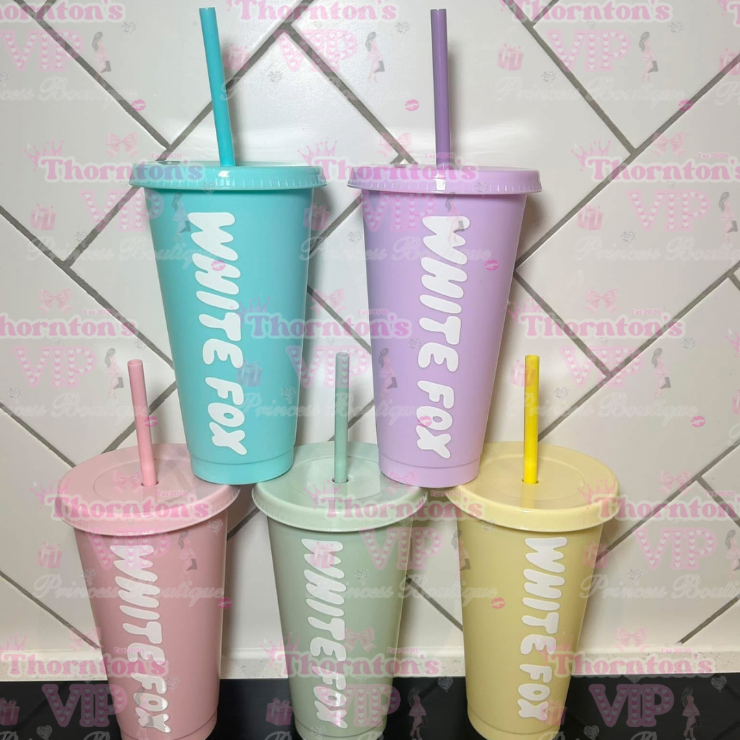 W Fox-Inspired Cold Cup with Straw – 24oz Reusable Tumbler (Multiple Colours)