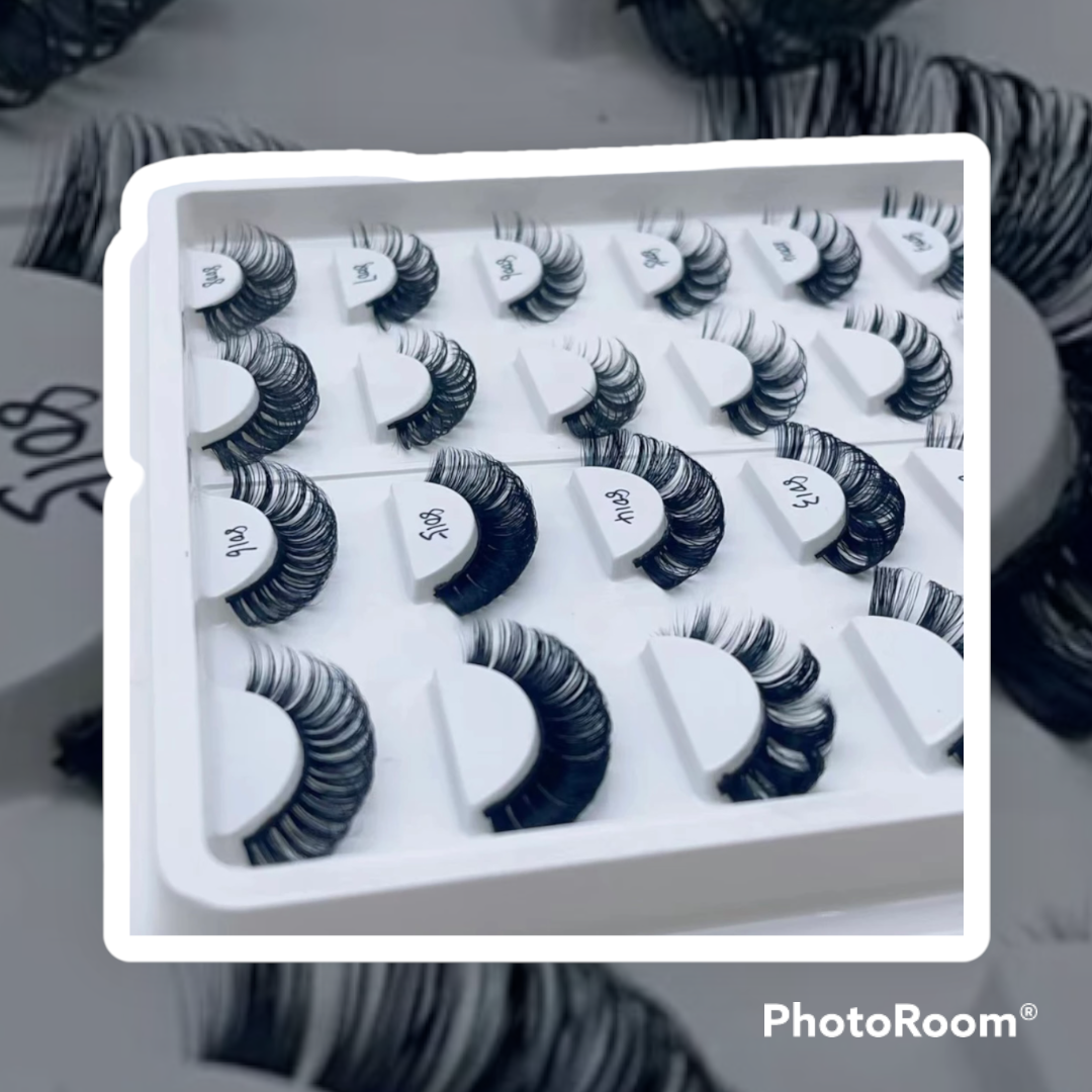 VIP Russian Strip Lash 16 Pair Book