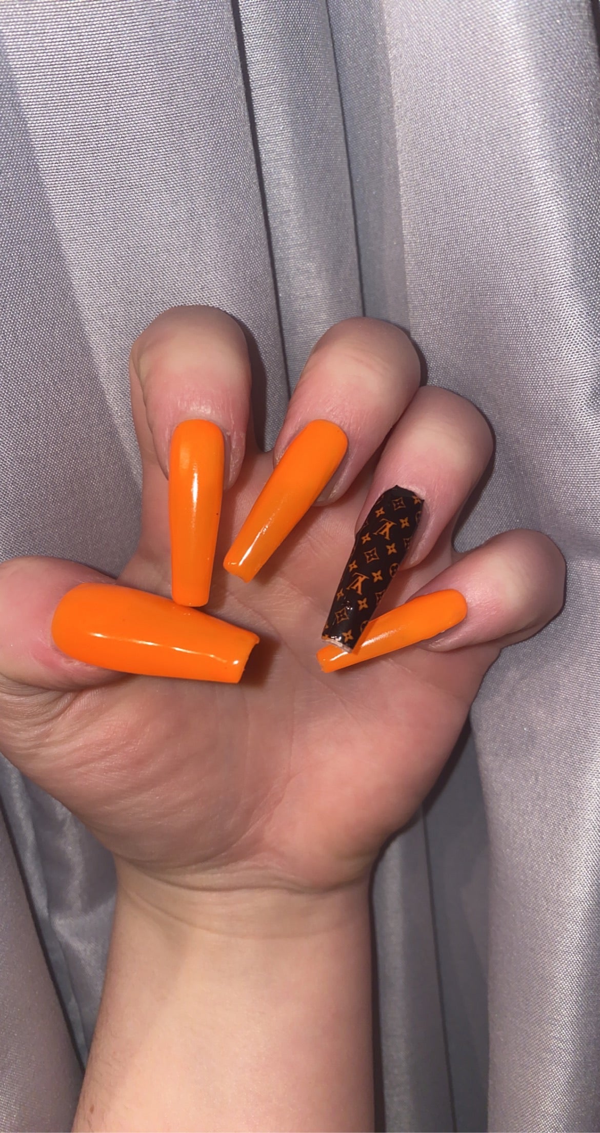 Tango Nails