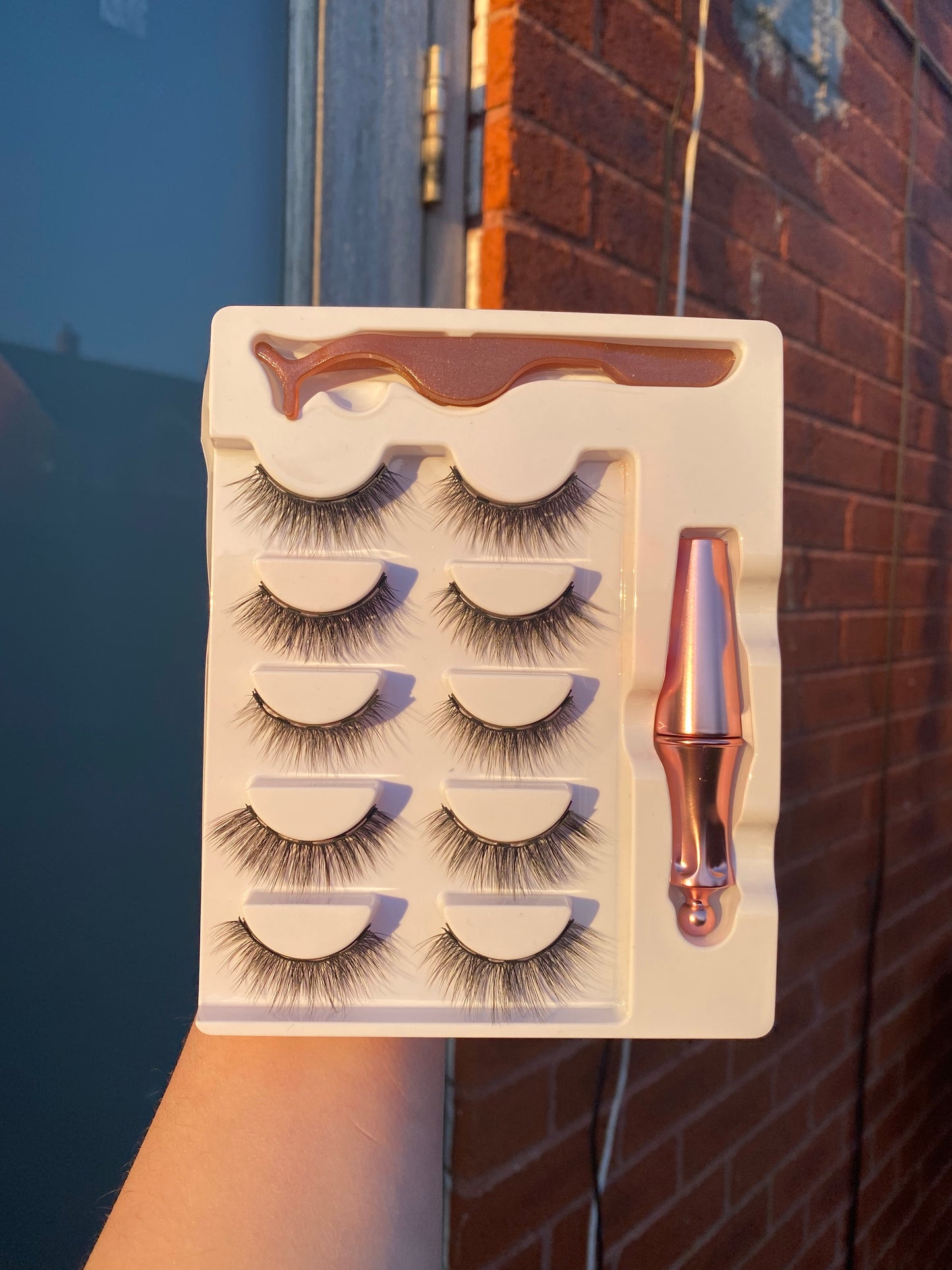 Magnetic Liquid Eyeliner & Eyelashes Set (4) Fleeky Bishh