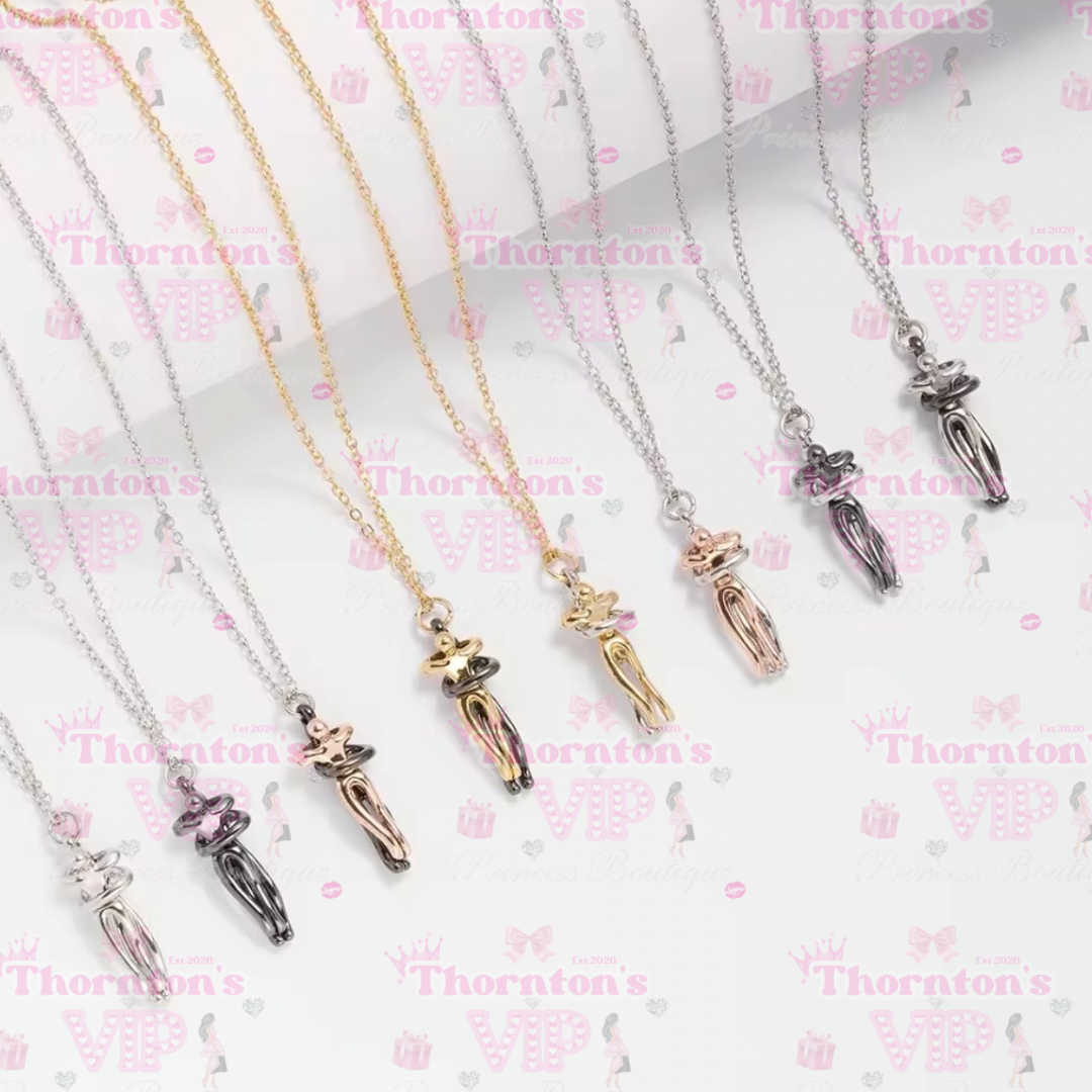 Hug Couples Pendant Necklace