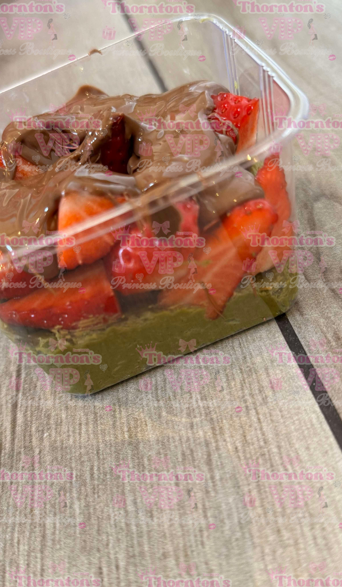 Dubai Chocolate Strawberry Pot