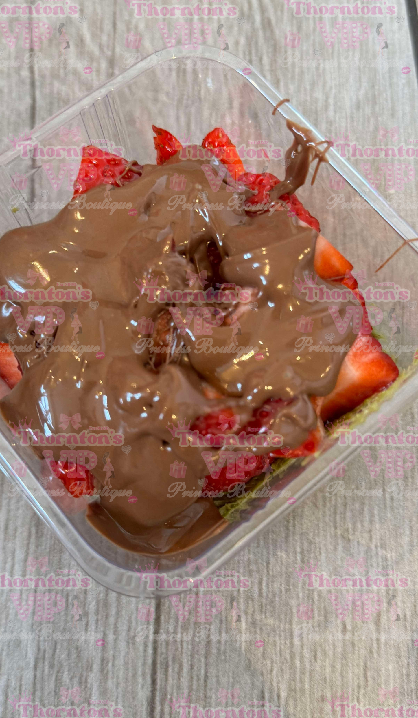 Dubai Chocolate Strawberry Pot