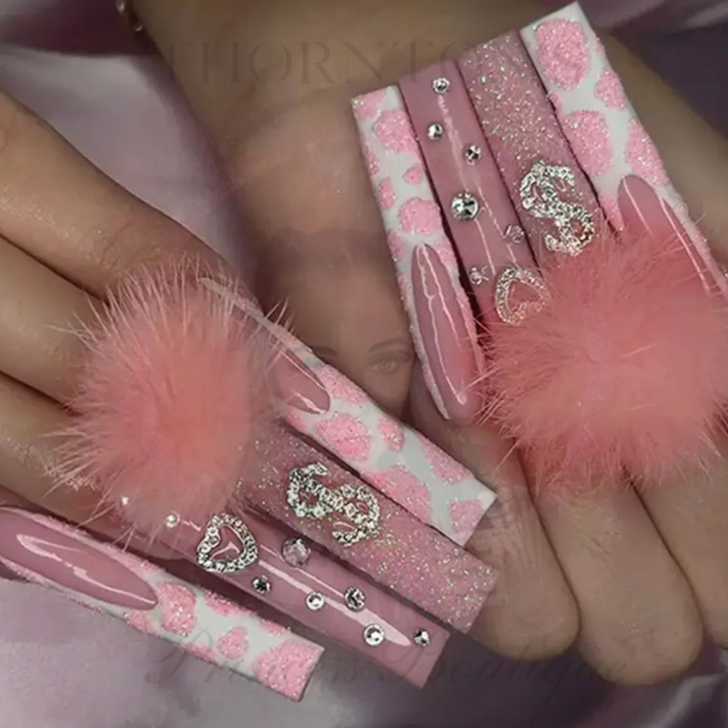 GlamCow Pompom Glitz Nails