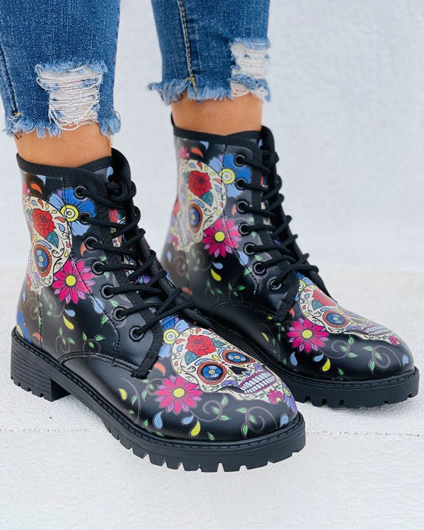 Graphic Print Eyelet Lace-up Combat Boots