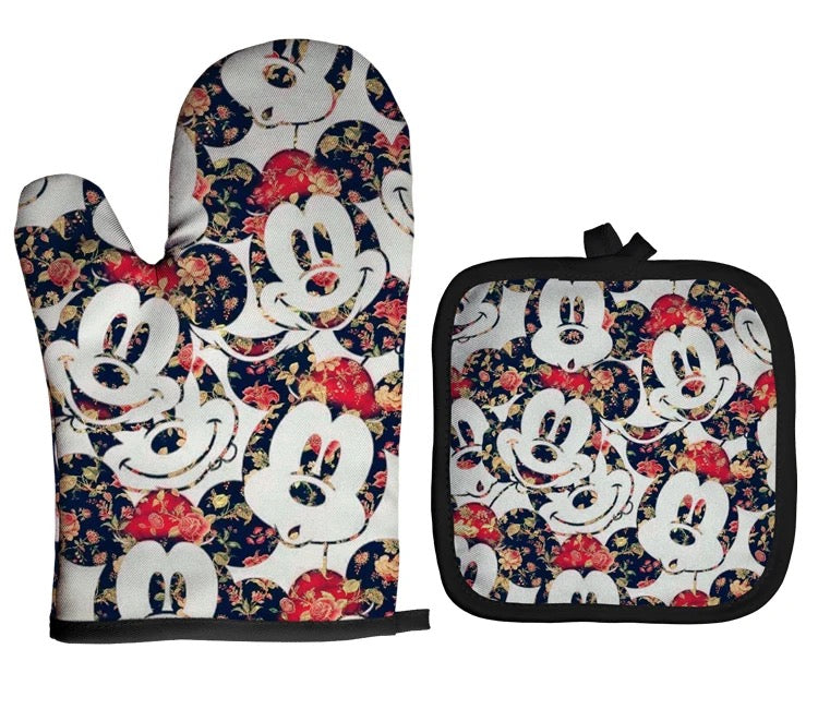 Disney Inspired Oven Mitt Set