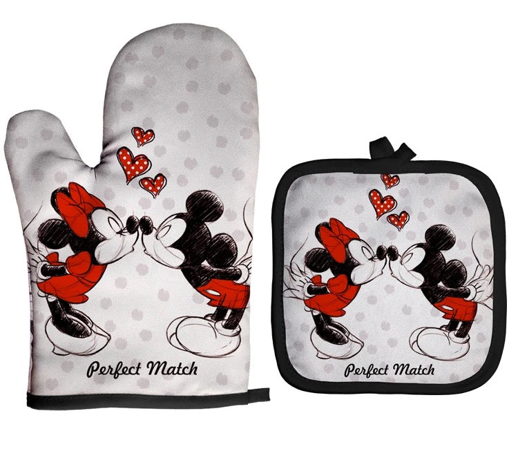 Disney Inspired Oven Mitt Set